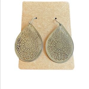 Boho Gunmetal Gray Cutout Metal Teardrop Shaped Lightweight Drop Earrings